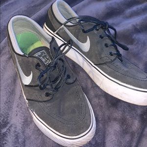 Vans size 5